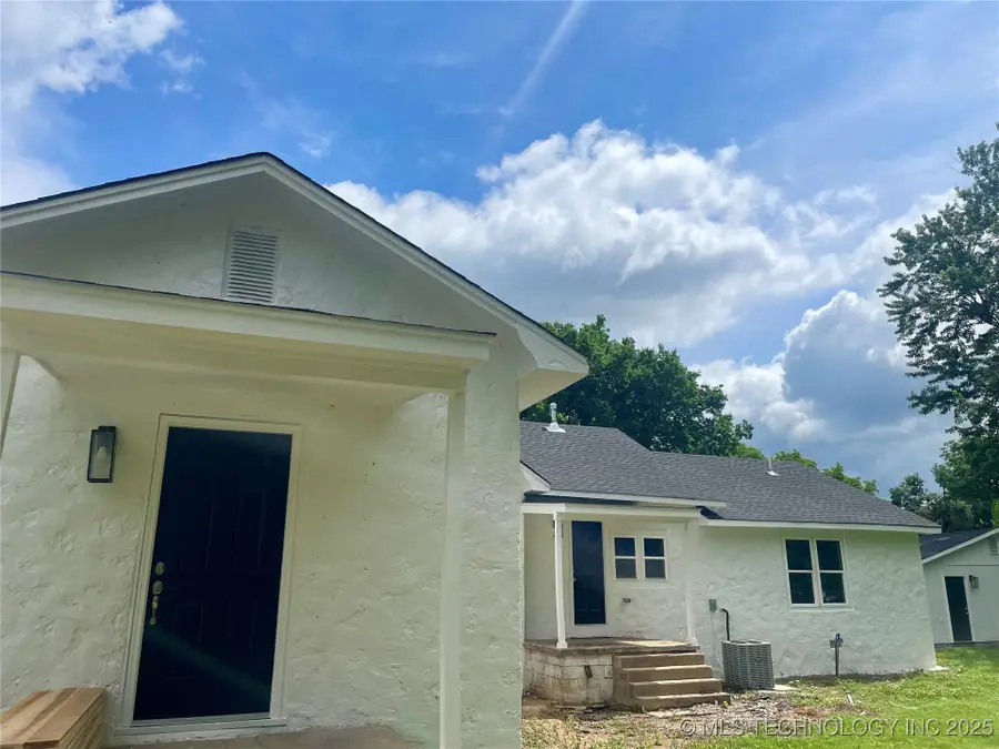 305 E Hickory Avenue, Fort Gibson, OK 74434 - Image #3