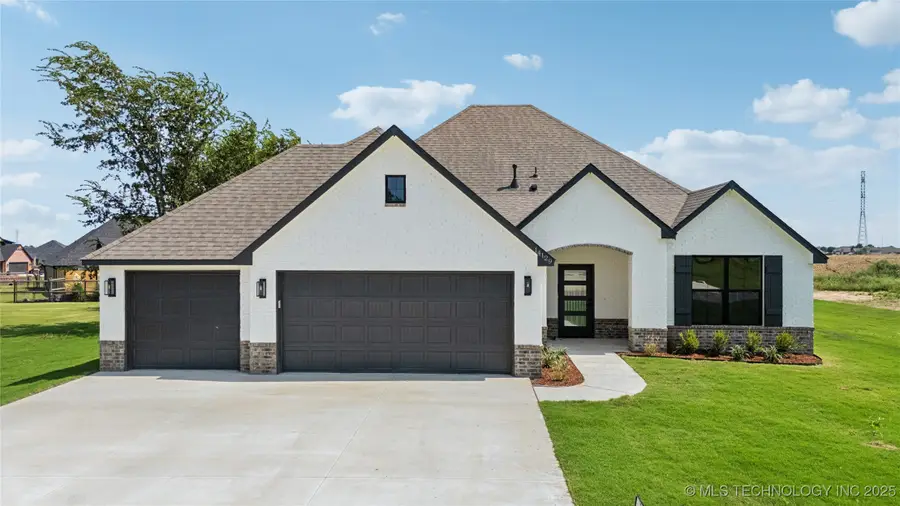 14129 N 54th East Avenue, Collinsville, OK 74021 - Image #2