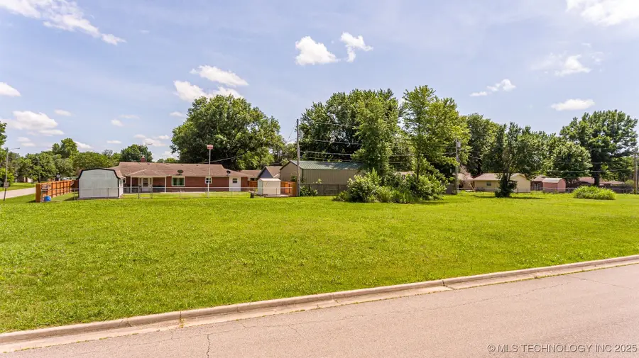 406 W 7th Street, Dewey, OK 74029 - Image #3