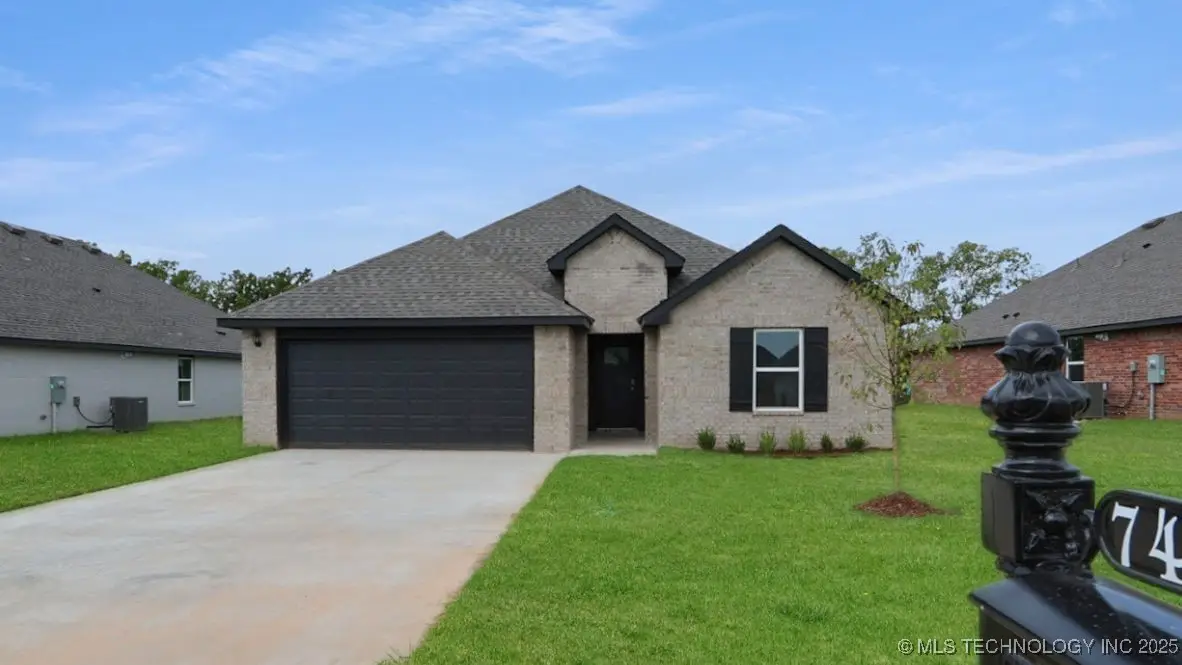 7406 N 154th East Avenue, Owasso, OK 74055 - Image #1