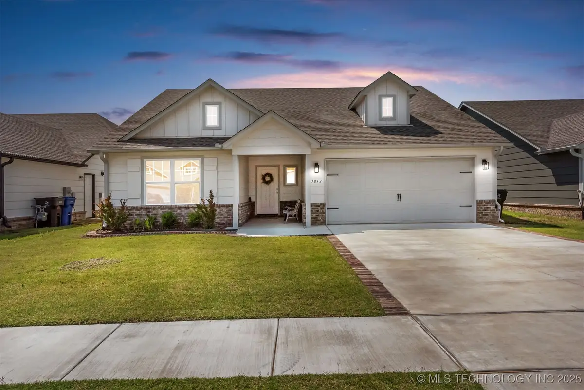 1813 E Van Buren Place, Broken Arrow, OK 74011 - Image #1