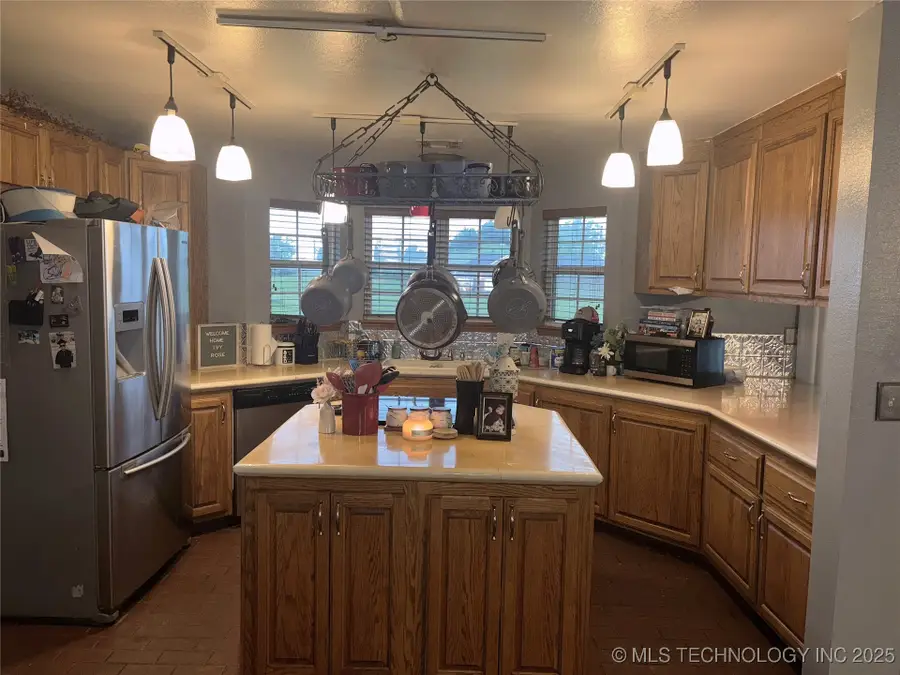 1314 Ford Circle Drive, Wagoner, OK 74467 - Image #3