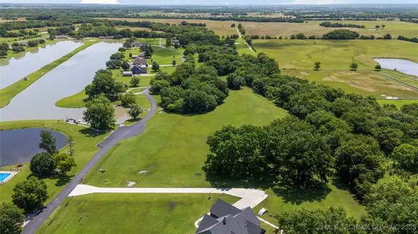 5544 Lake Drive, Mounds, OK 74047