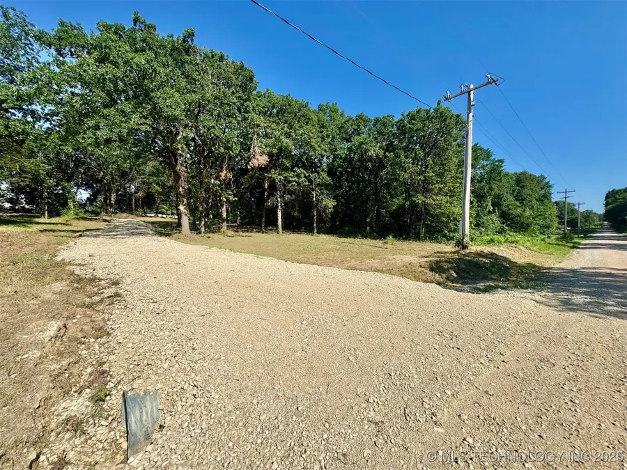 2142 Edge Road, Kingston, OK 73439 - Image #3