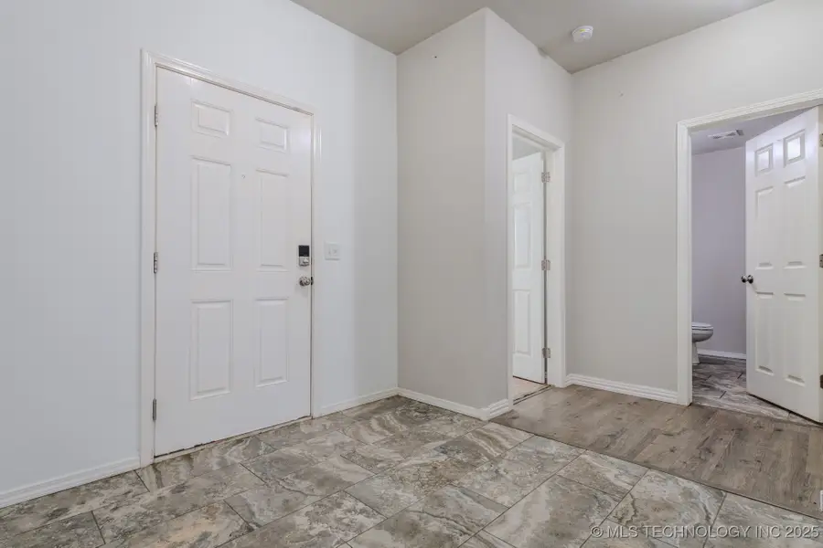 5811 E 146th Place S, Bixby, OK 74008 - Image #3