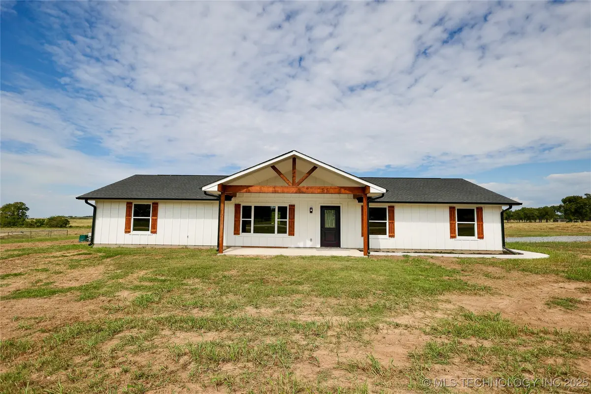 5256 Primrose Lane, Davis, OK 73030 - Image #1