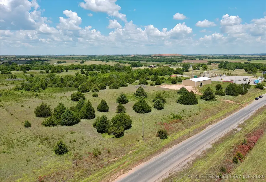 758 S Lake Road, Bradley, OK 73067 - Image #2