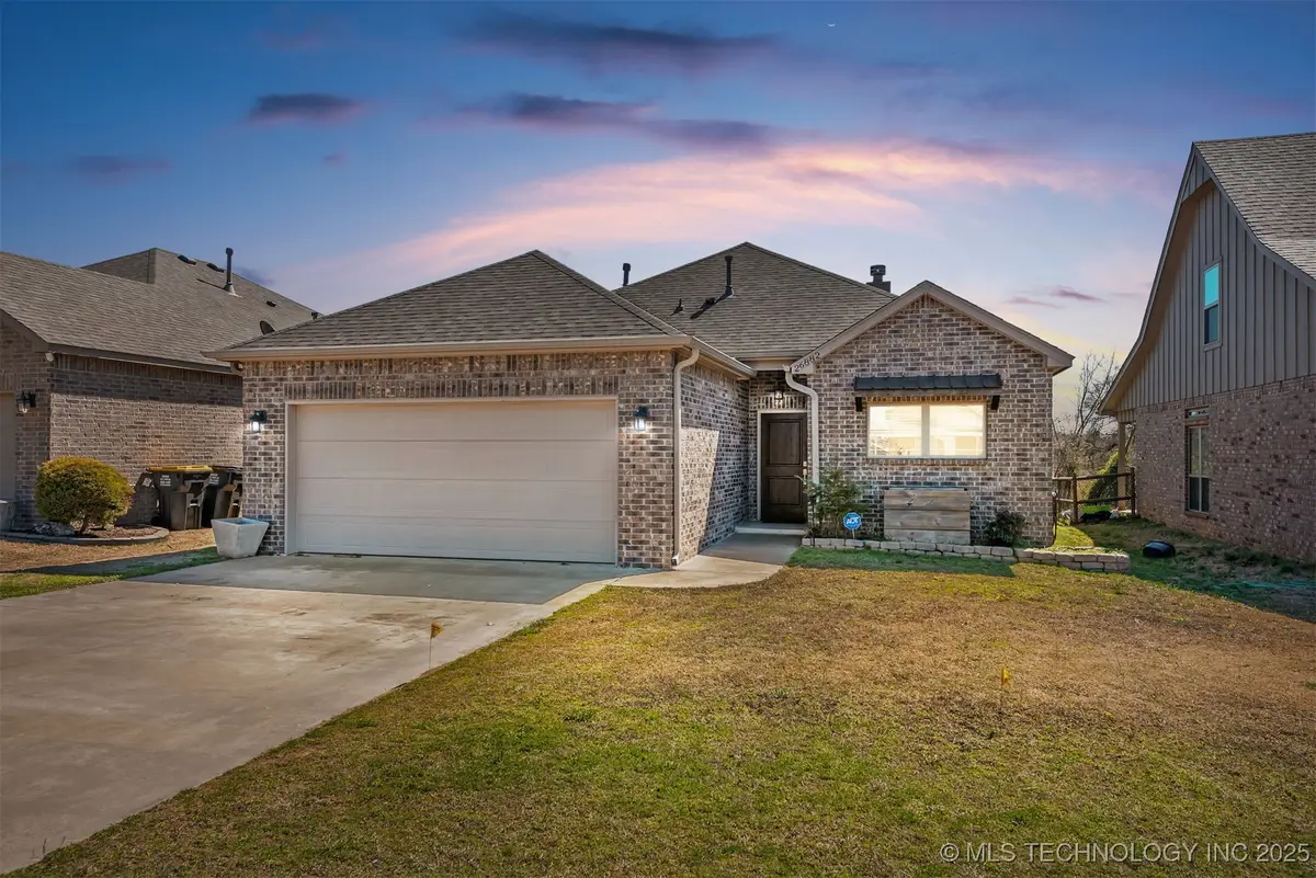 26882 E 143rd Street S, Coweta, OK 74429 - #1