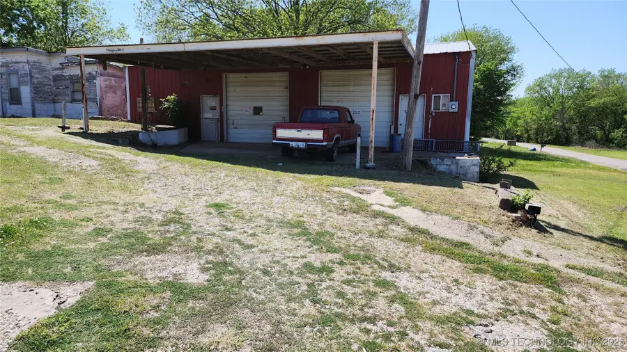 703 Illinois Street, Pawnee, OK 74058 - Image #2