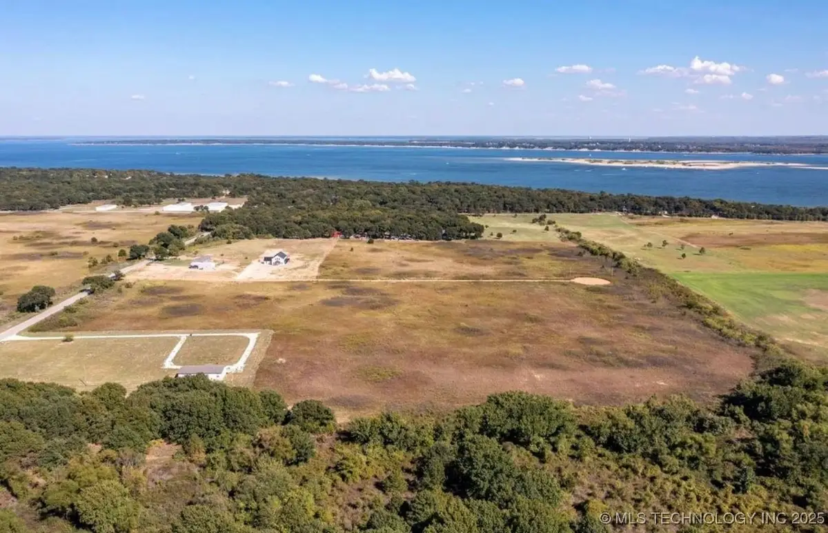 7 Lago Vista Lane, Kingston, OK 73439 - Image #1