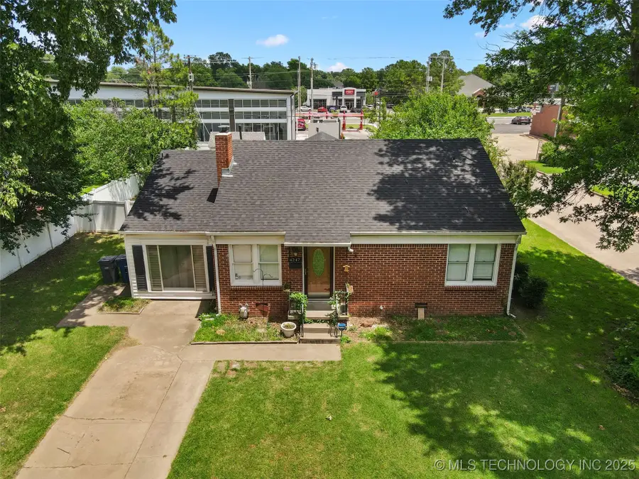 4247 S Owasso Avenue, Tulsa, OK 74105 - Image #3