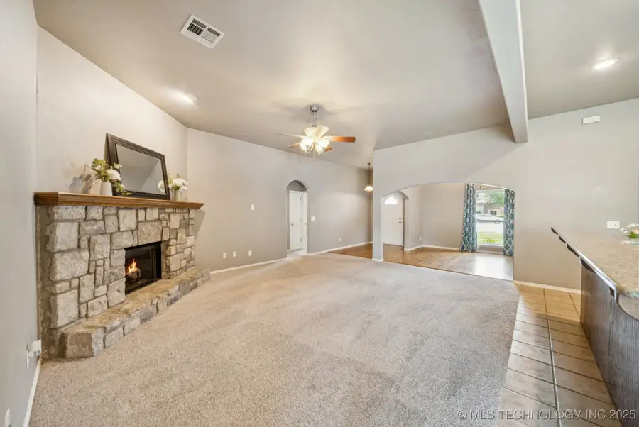 14226 S Urbana Avenue, Bixby, OK 74008 - Image #2
