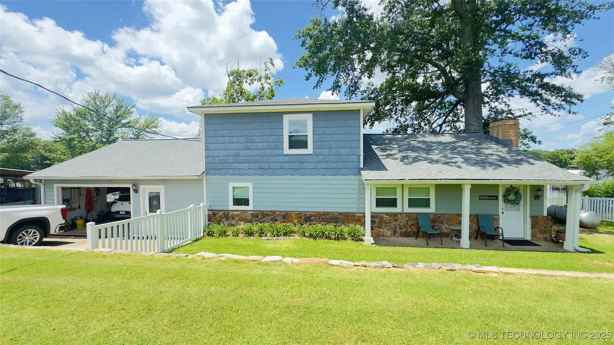 1060 Lakeside Drive, Fort Towson, OK 74735 - Image #1