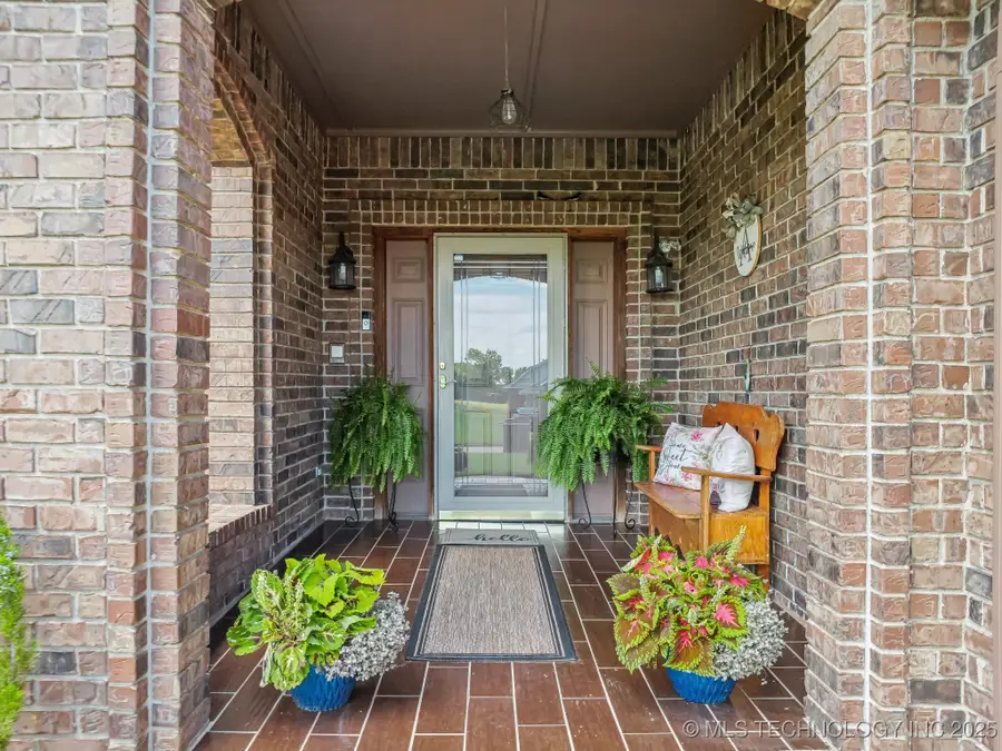 2207 Fieldstone Court, Okmulgee, OK 74447 - Image #3