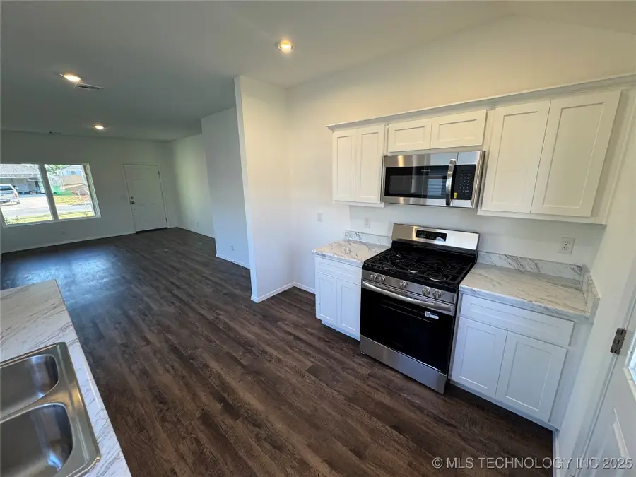 9 Rose Avenue, Bristow, OK 74010 - Image #3