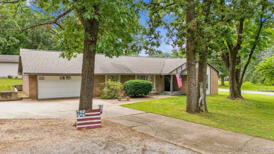16 Big Bluff Street, Pryor, OK 74361 - Image #2
