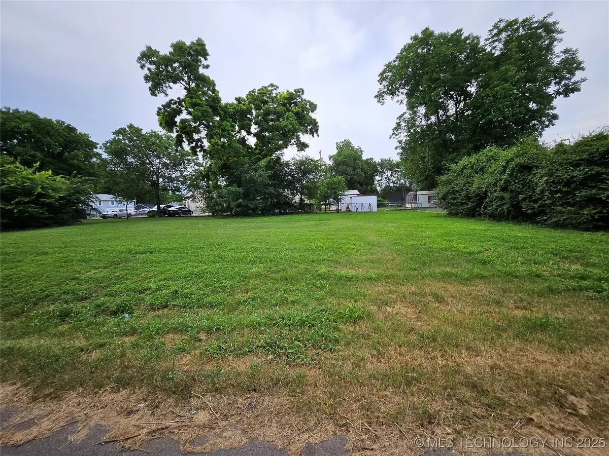 603 6th Se, Ardmore, OK 73401 - #1