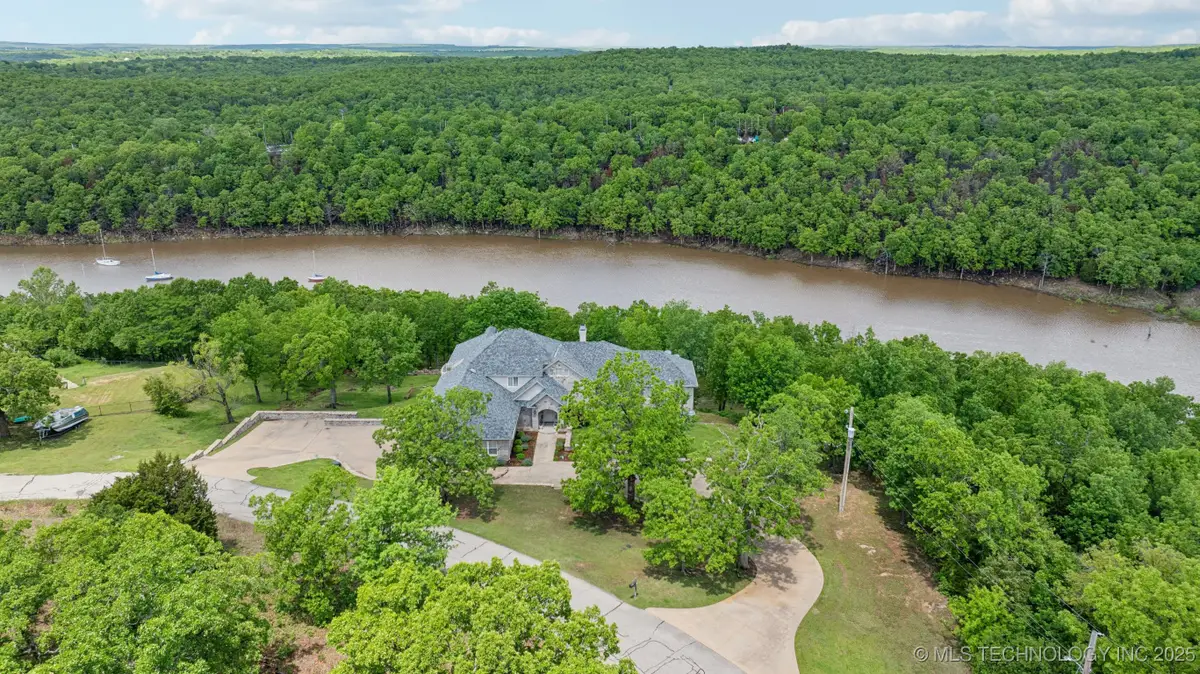 238 Keypoint Drive, Sand Springs, OK 74063 - Image #1