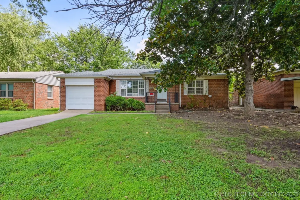 1119 E 53rd Place, Tulsa, OK 74105 - Image #1