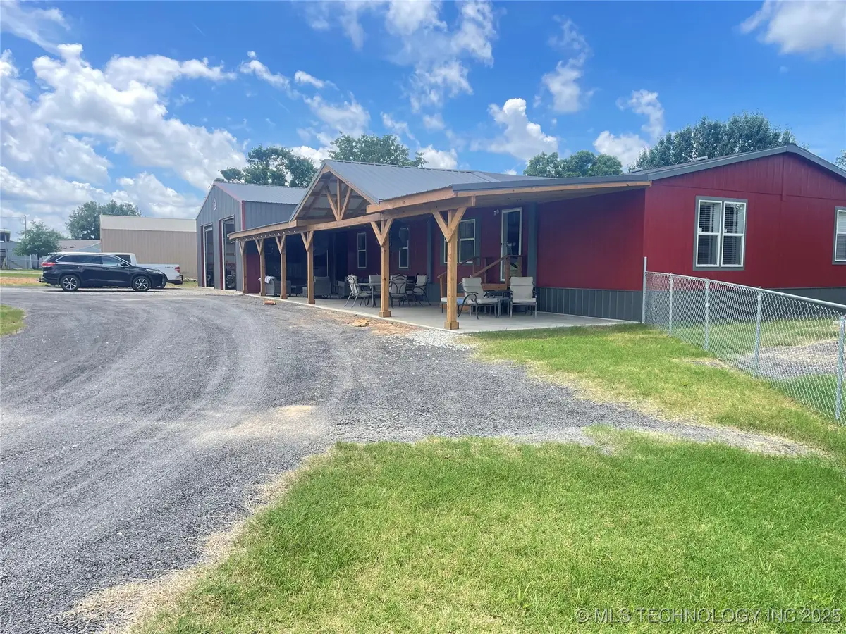 113136 N 4287 Road, Porum, OK 74455 - Image #1