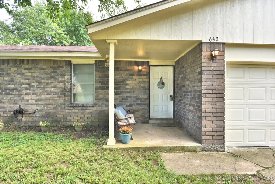 642 E 138th Place, Glenpool, OK 74033 - Image #2