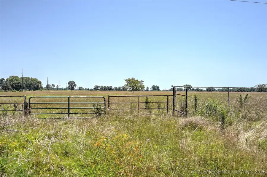 2301 S 40th Street, Muskogee, OK 74401 - Image #2