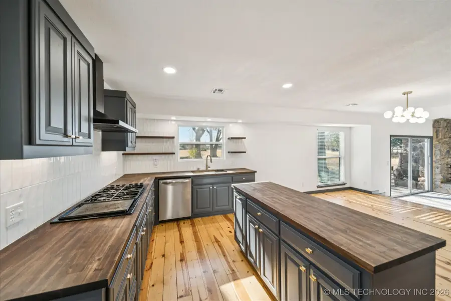 305 Fairway Drive, Broken Arrow, OK 74011 - Image #3