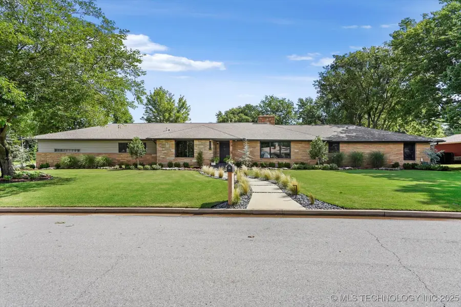 1115 N Kenwood Avenue, Broken Arrow, OK 74012 - Image #2