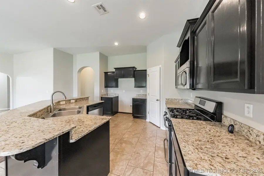 17409 E 44th Street S, Tulsa, OK 74134 - Image #2