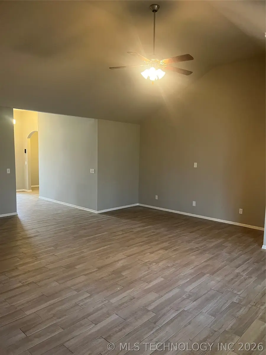 2110 W Pittsburgh Place, Broken Arrow, OK 74112 - #3