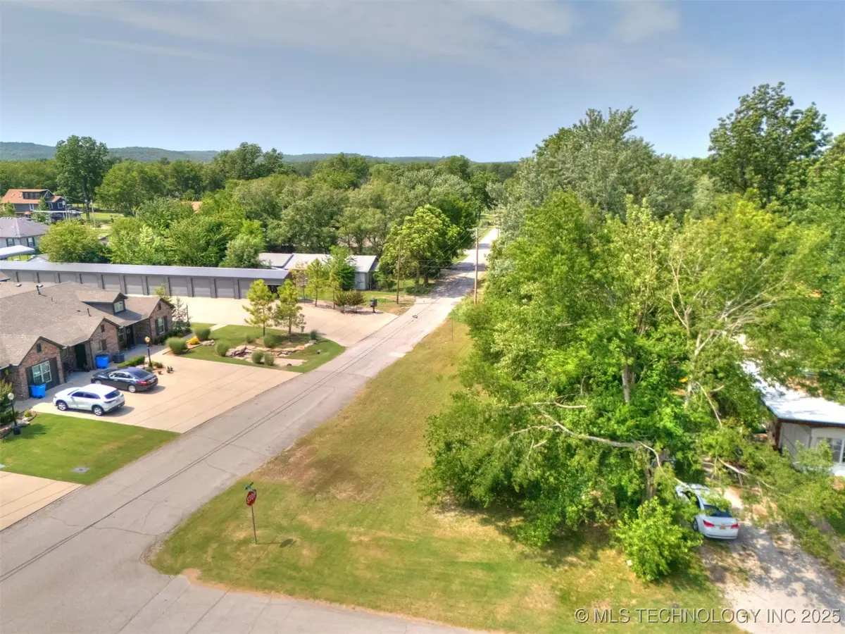 101 E 1st Street, Skiatook, OK 74070 - Image #1