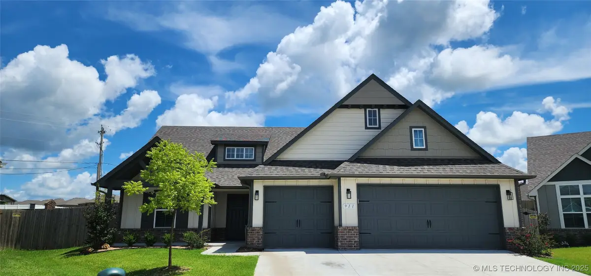 911 E Fulton Court, Broken Arrow, OK 74012 - #1