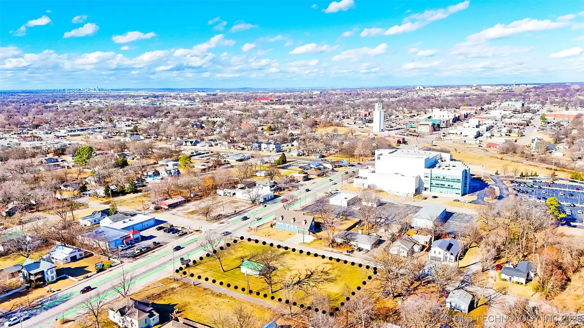 905 S Main Street, Broken Arrow, OK 74012 - #1