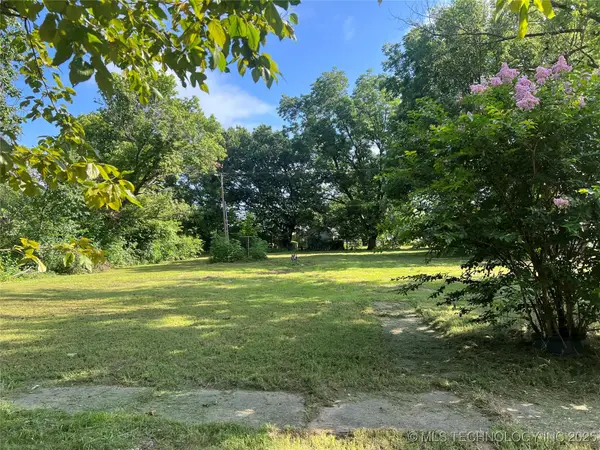 704 E Broadway, Allen, OK 74825