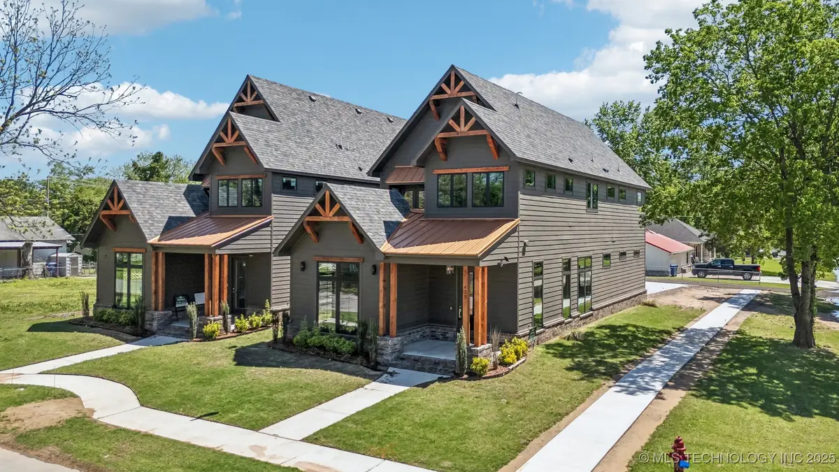 421 W Ft Worth Street, Broken Arrow, OK 74012 - Image #1