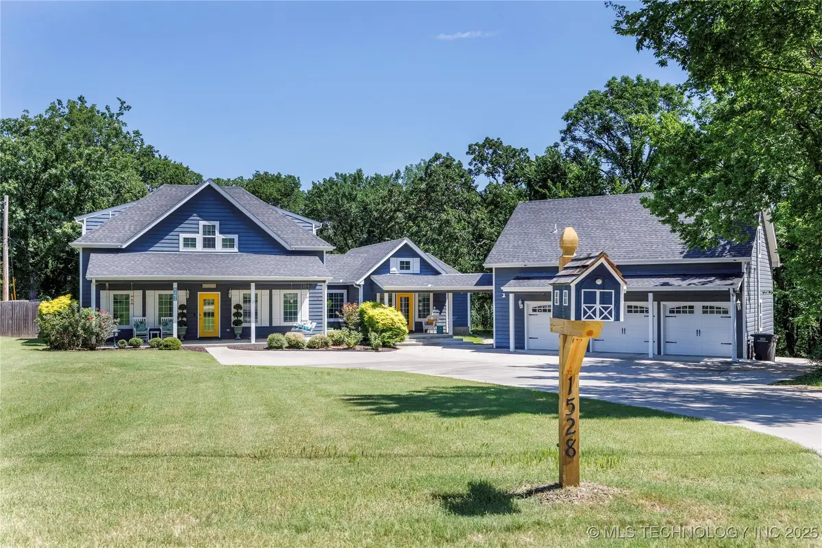 1528 Smysor Drive, Bartlesville, OK 74006 - Image #1