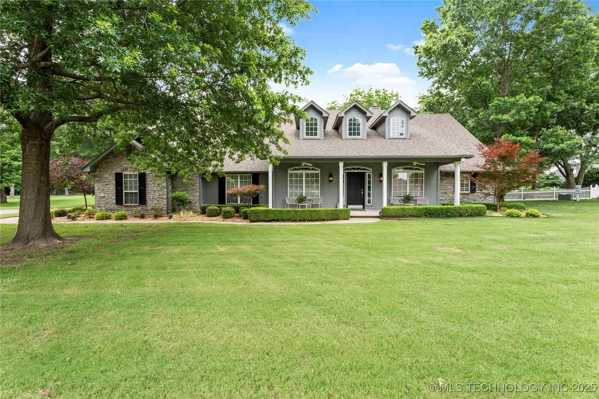 5070 Lake Breeze Road, Grove, OK 74344 - Image #1