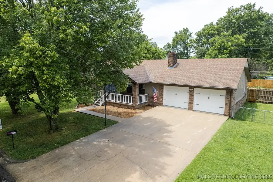 902 S Mission Avenue, Tahlequah, OK 74464 - Image #2