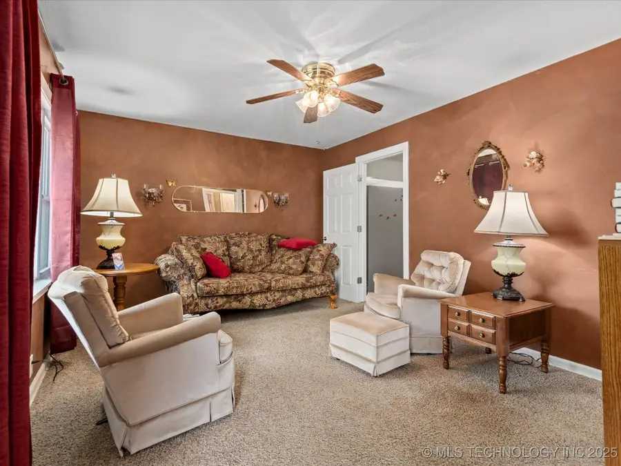 714 W Shawnee Avenue, Nowata, OK 74048 - Image #3