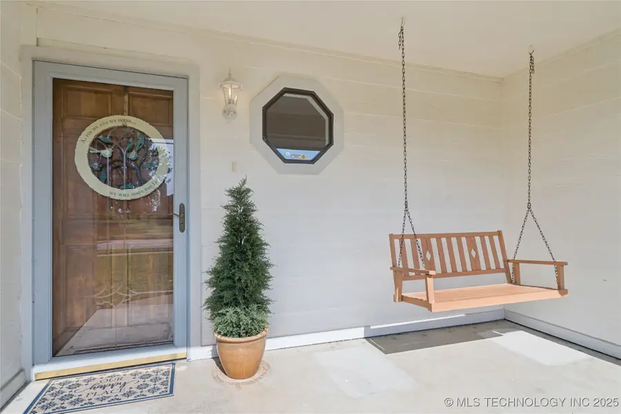 17786 S Santa Fe Street, Mounds, OK 74047 - Image #2