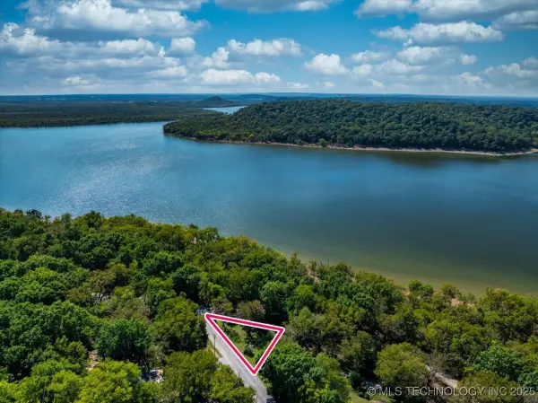 Edgewater Road, Claremore, OK 74017