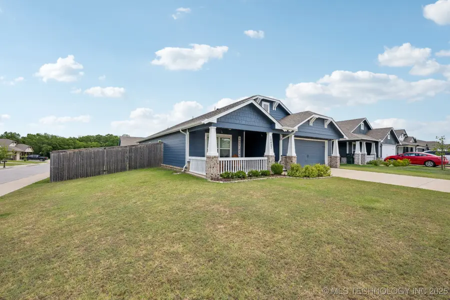 10407 N 98th Avenue, Owasso, OK 74055 - Image #2