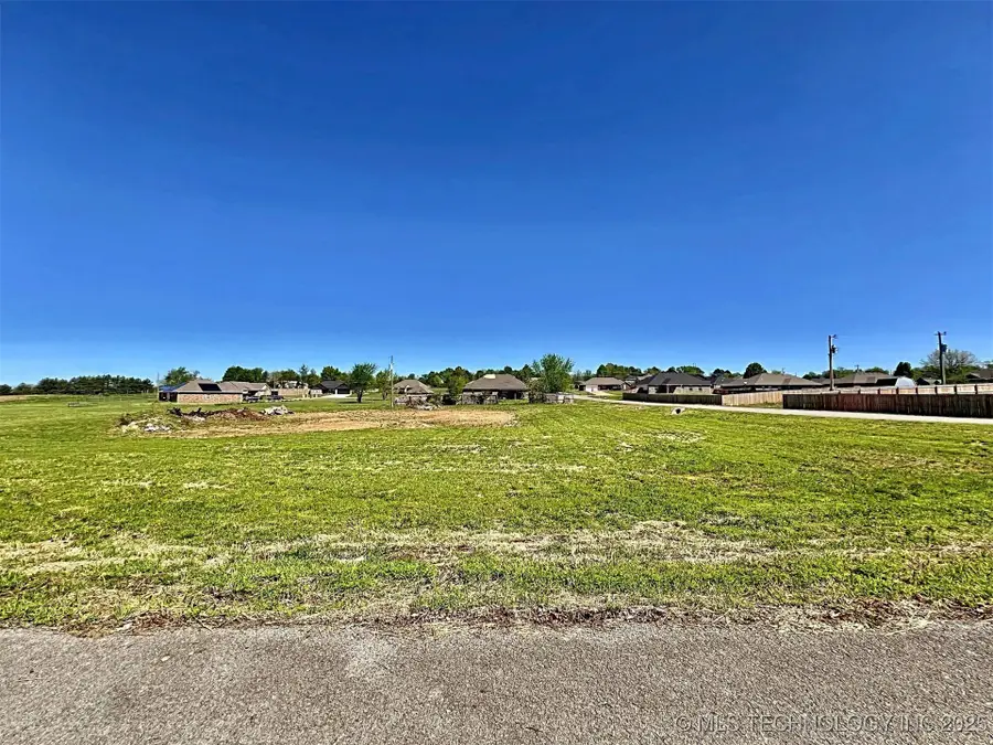 17540 W Tray Road, Tahlequah, OK 74464 - Image #2