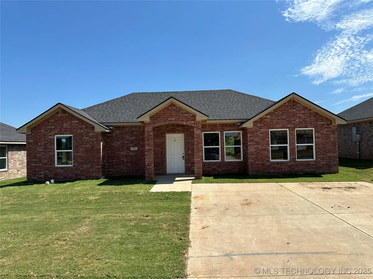 513 Honeysuckle Lane, Madill, OK 73446 - Image #1
