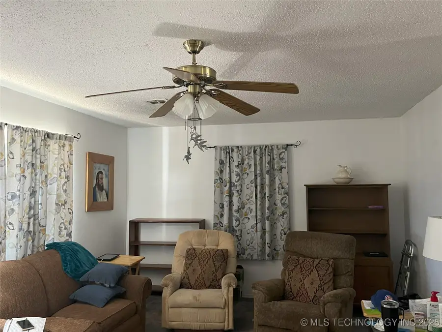 32633 W Liberty Road, Quinton, OK 74561 - Image #2