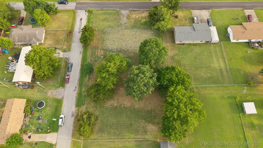 809 NE 5th Street, Wagoner, OK 74467 - Image #3