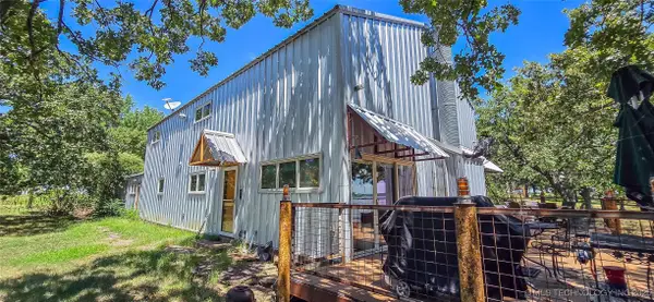 415160 E 1083 Road, Checotah, OK 74426