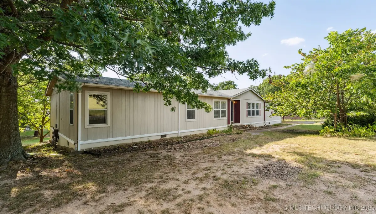 33 E Center Street, Salina, OK 74365 - Image #1