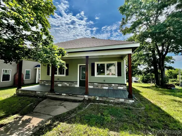 301 S Water Street, Locust Grove, OK 74352