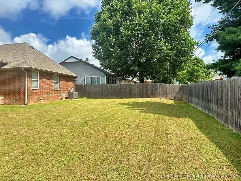 605 S Oak Avenue, Tahlequah, OK 74464 - Image #3